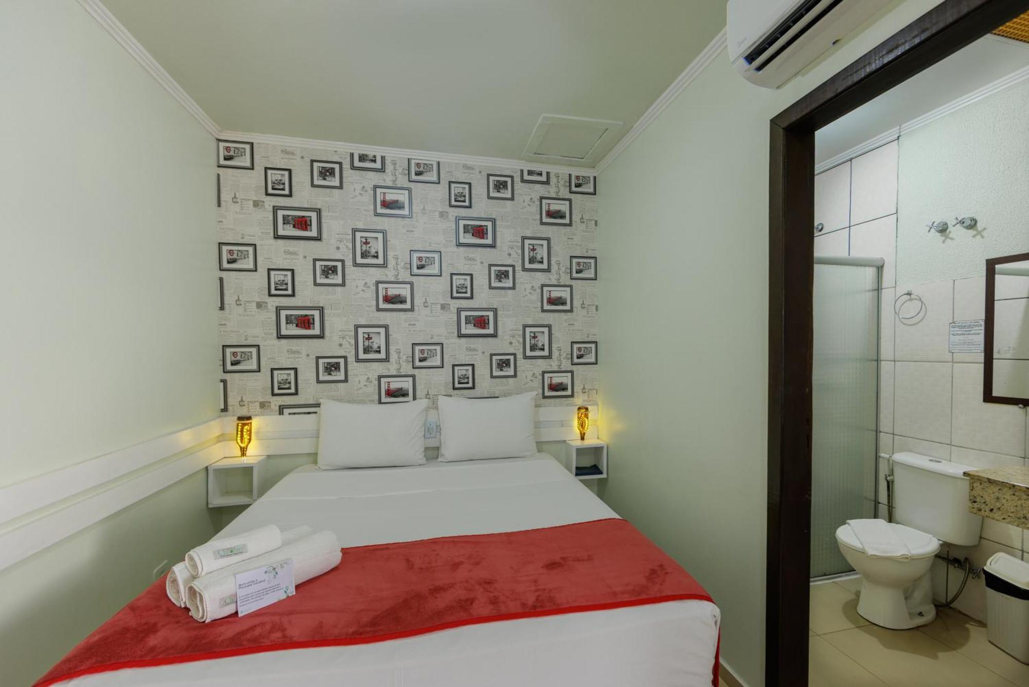 Hotel E Pousada Caroline ฟอสดูอีกวาซู ภายนอก รูปภาพ