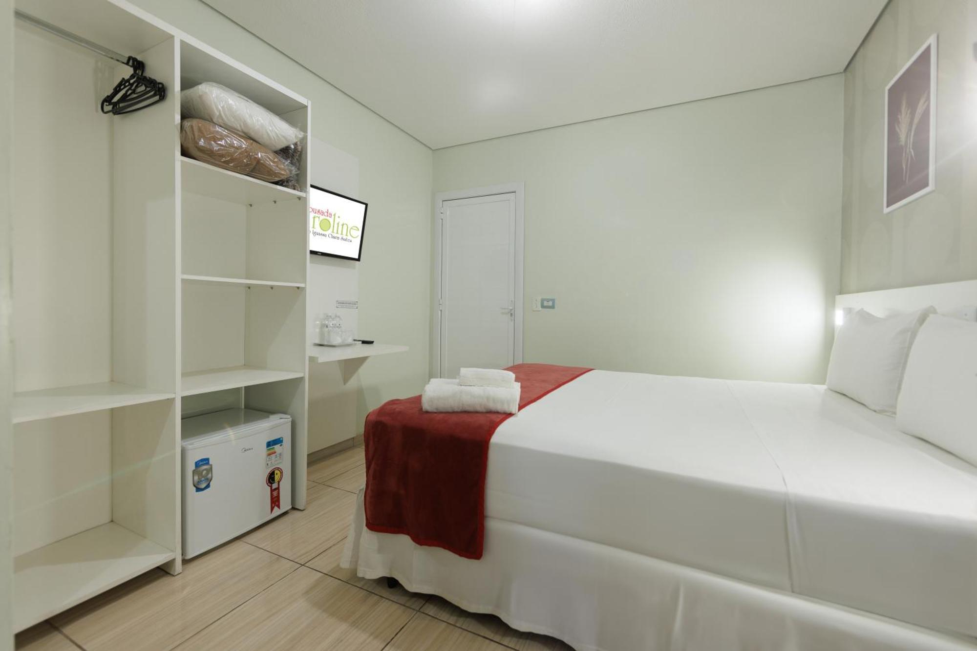 Hotel E Pousada Caroline ฟอสดูอีกวาซู ภายนอก รูปภาพ